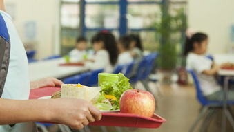 浙江一小学学生表现好能和校长一起吃饭,校长称不怕争议